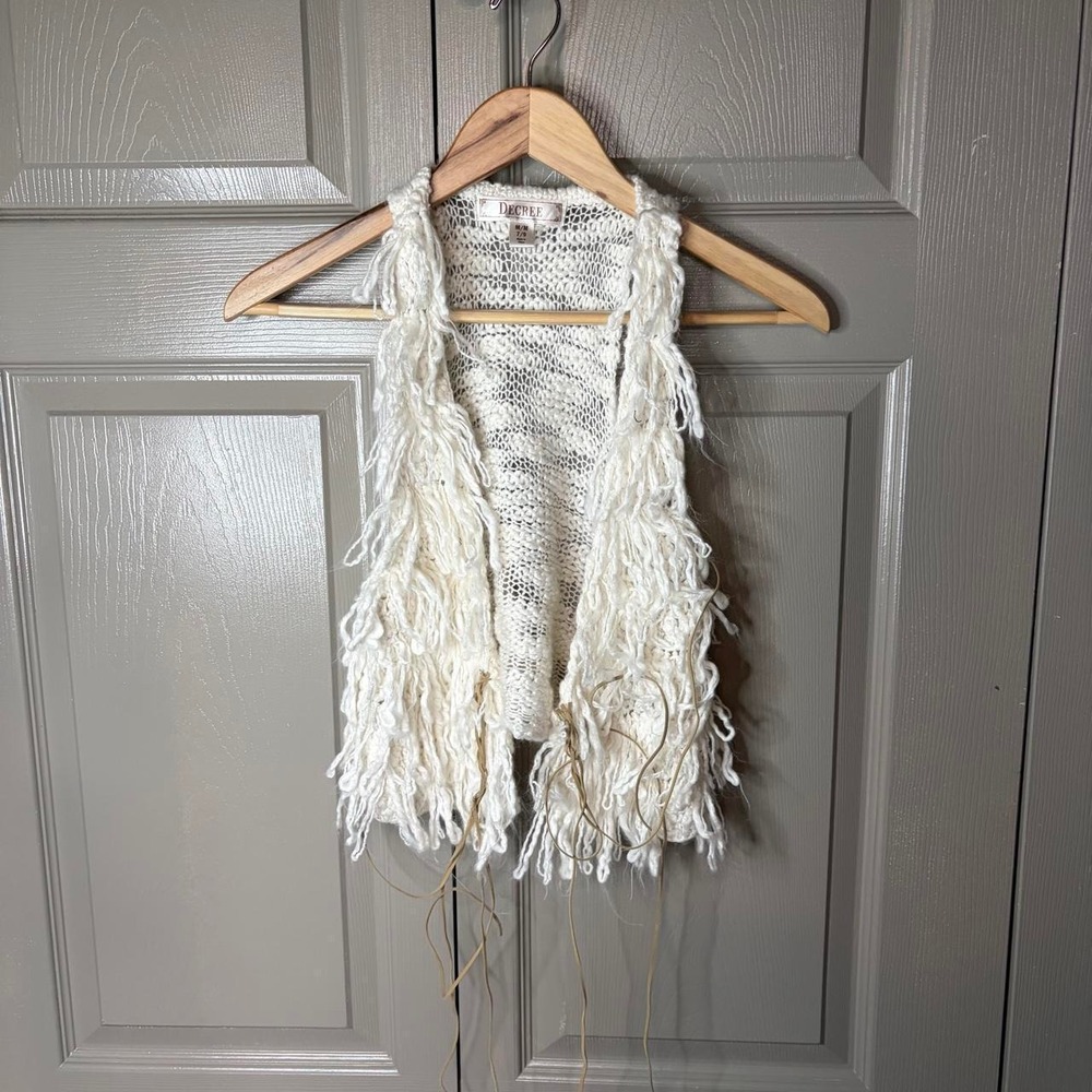 Decree Womens White Crochet Fringe Vest Y2K Boho Western Open Knit Medium